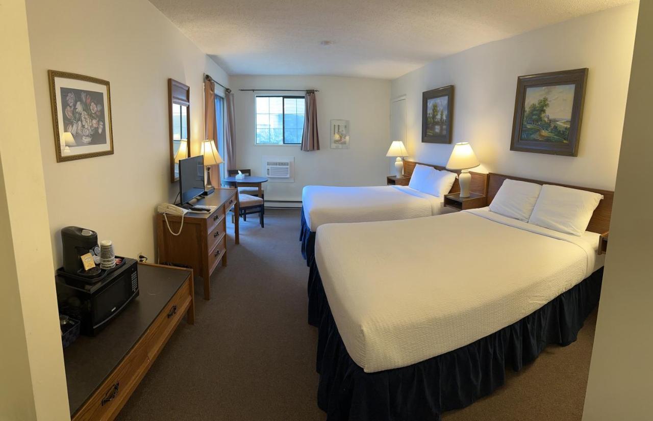 Wessex Inn By The Sea Cowichan Bay Exteriör bild